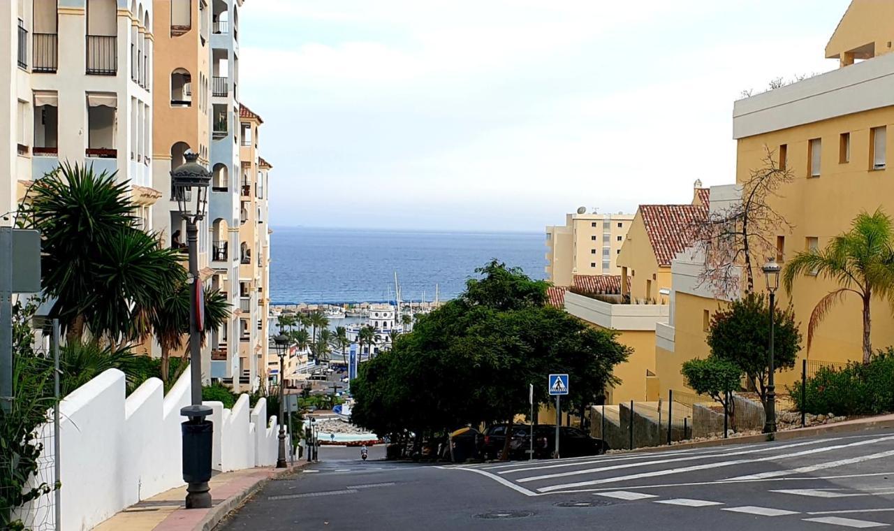 Estepona Puerto Apartamento Exterior foto