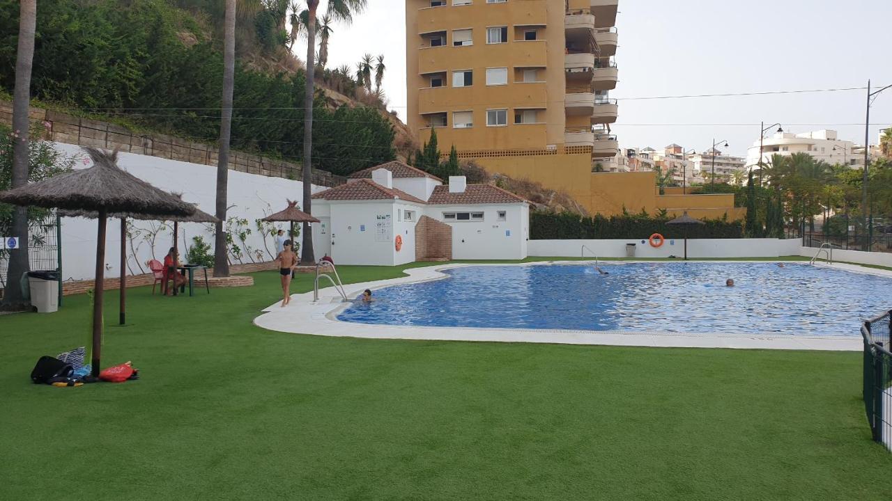 Estepona Puerto Apartamento Exterior foto