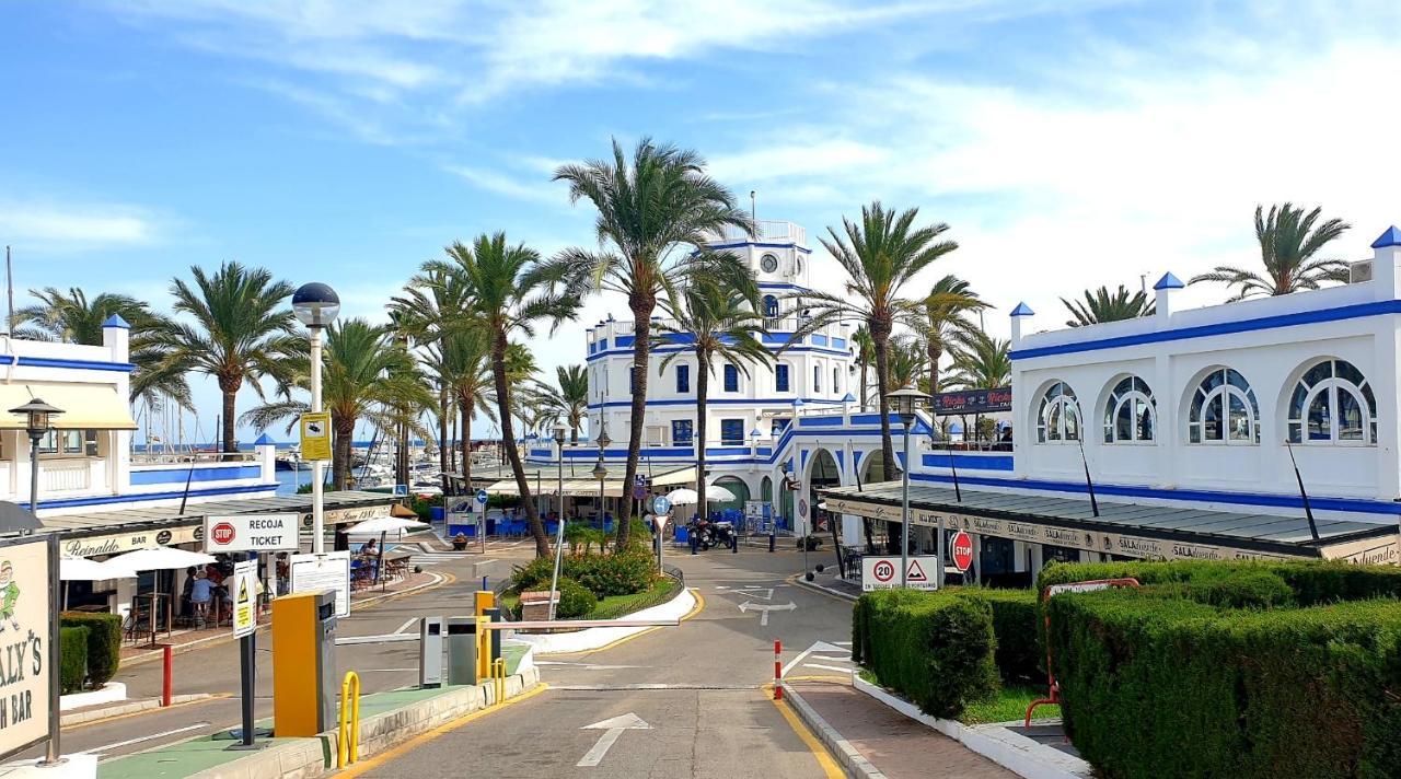 Estepona Puerto Apartamento Exterior foto