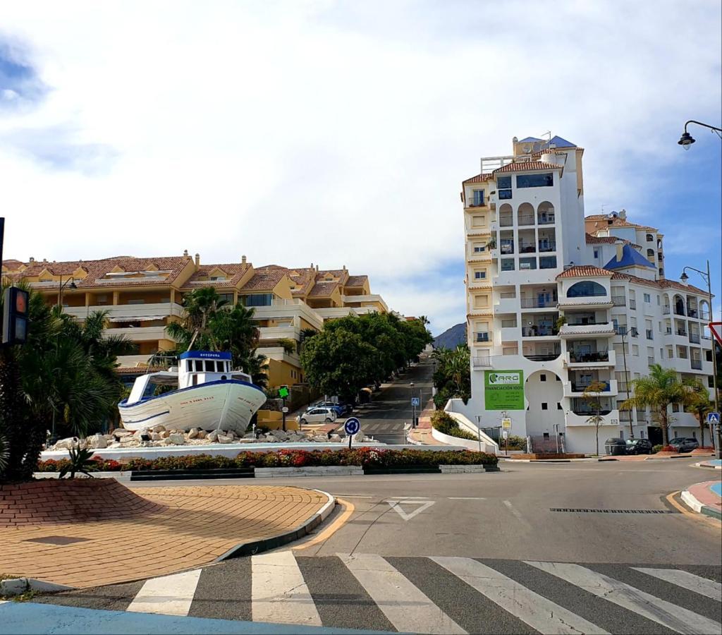 Estepona Puerto Apartamento Exterior foto
