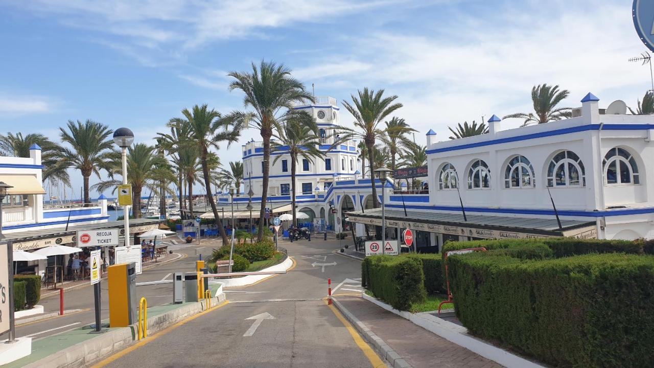 Estepona Puerto Apartamento Exterior foto